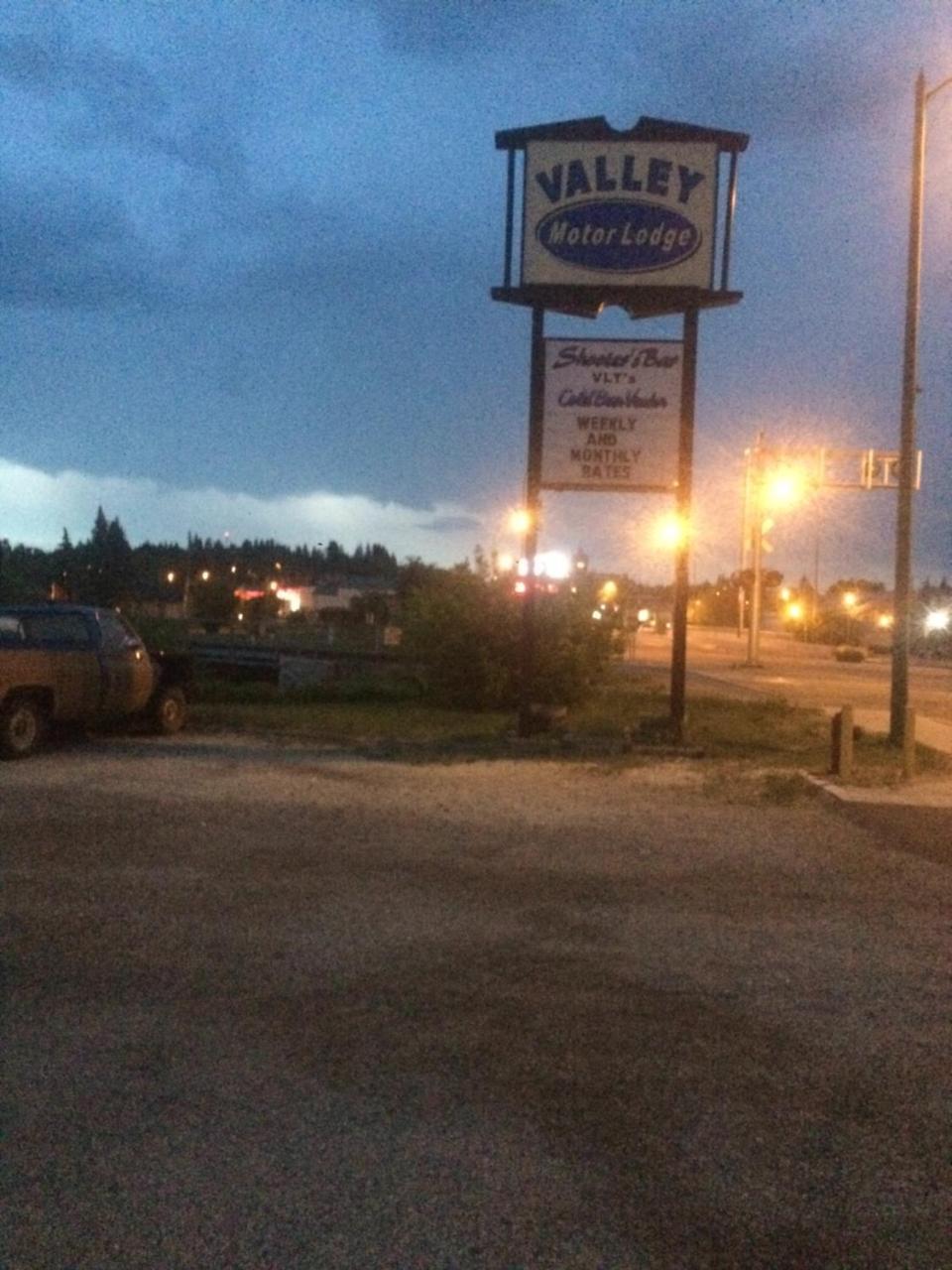 Minnedosa Valley Motor Lodge المظهر الخارجي الصورة